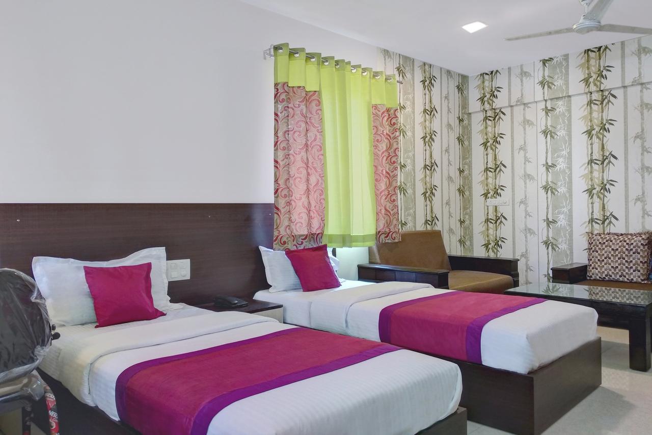 Oyo 11683 Hotel Ymca Bangalore Dış mekan fotoğraf